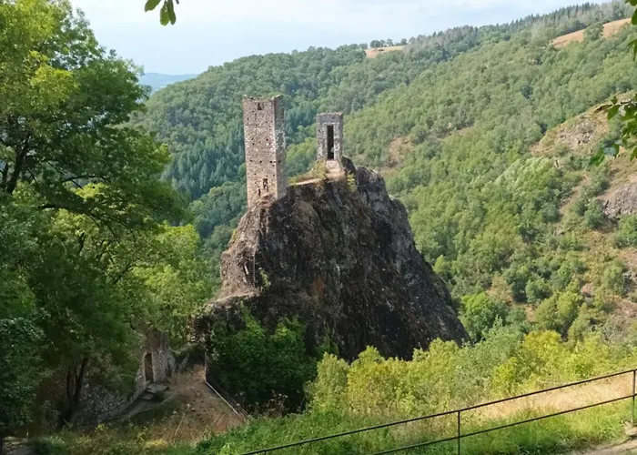 La Maison De Theophile بيت للعطل